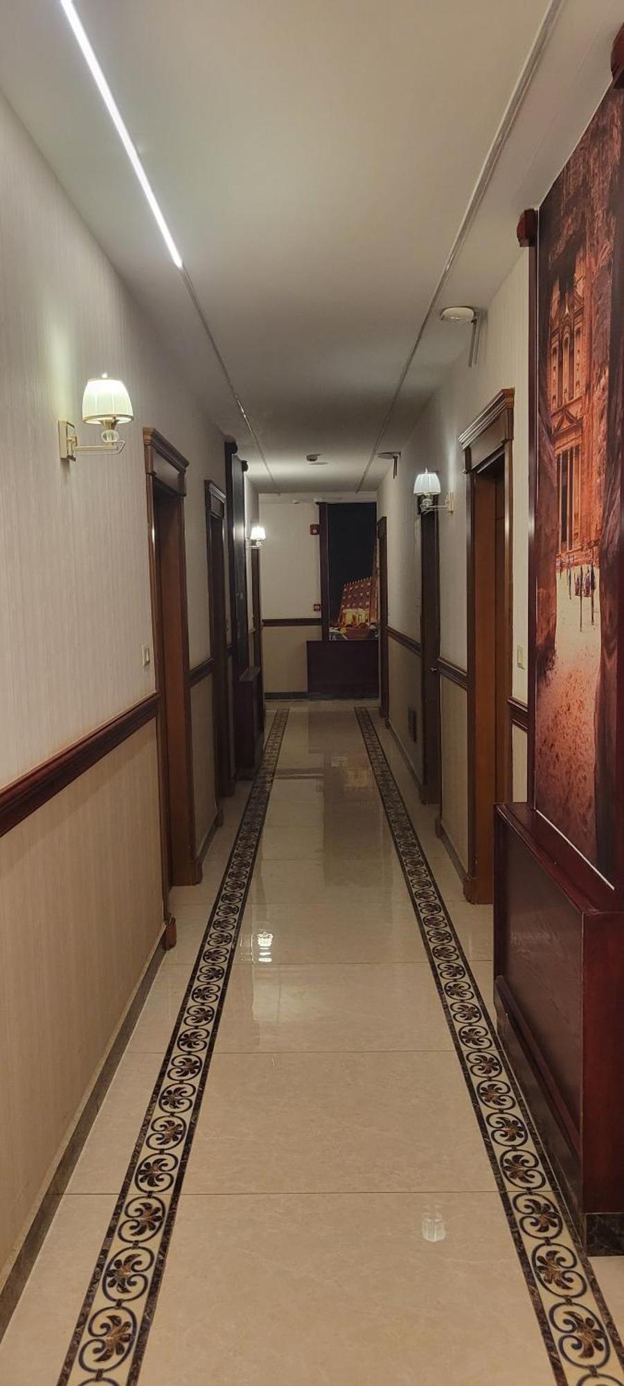 Big Ben Hotel Suites Amman Exteriör bild