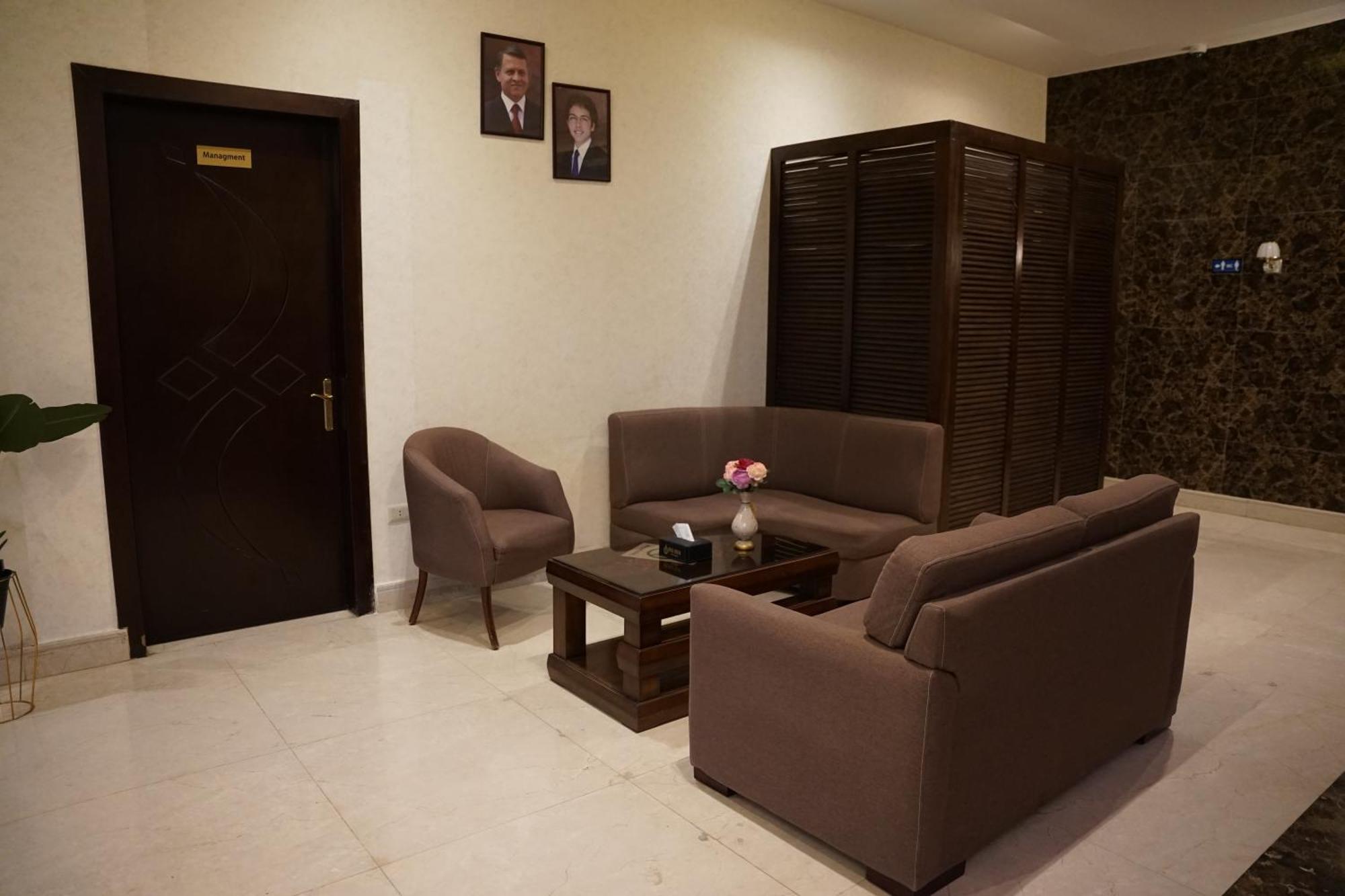 Big Ben Hotel Suites Amman Exteriör bild