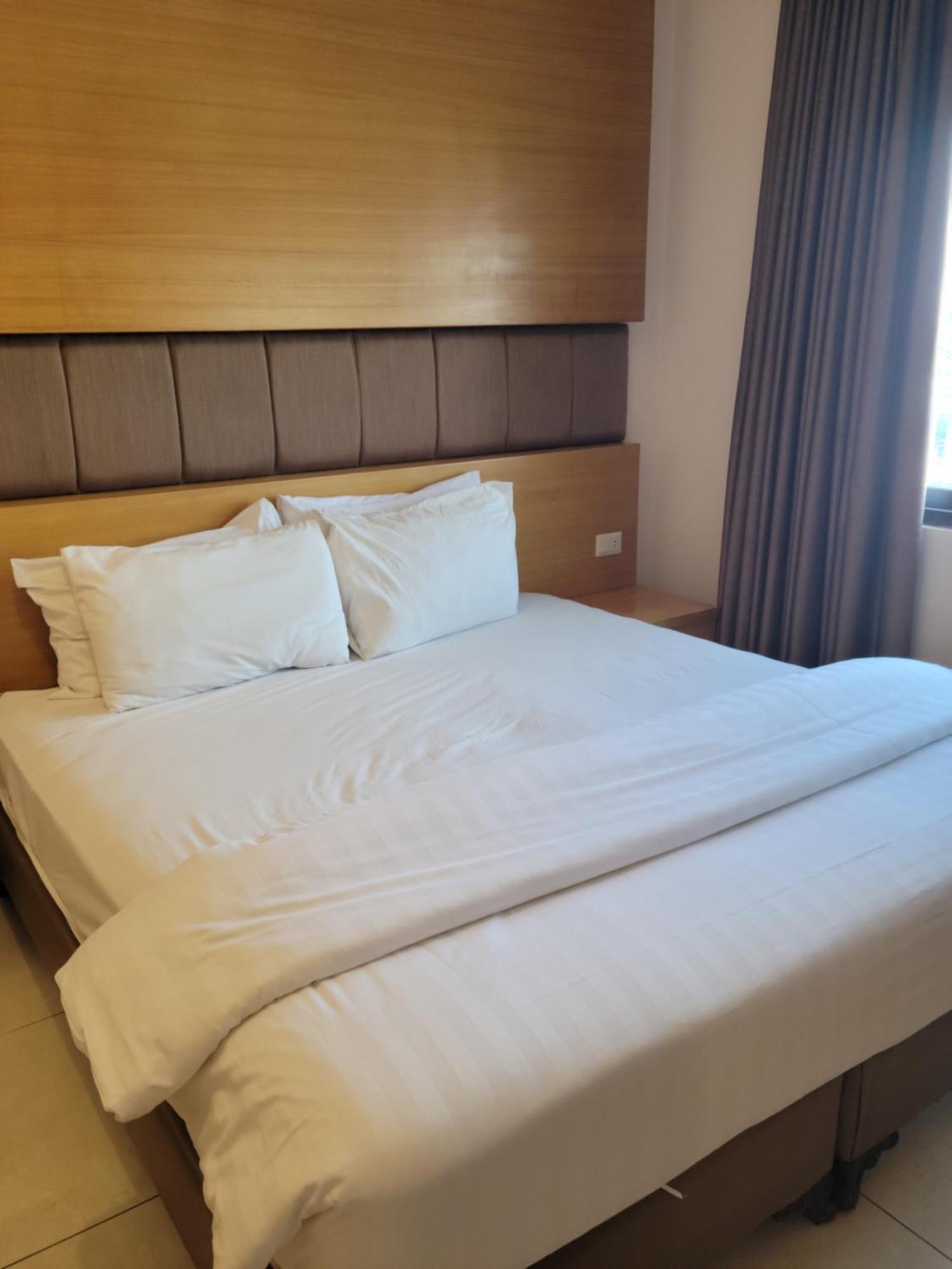 Big Ben Hotel Suites Amman Exteriör bild