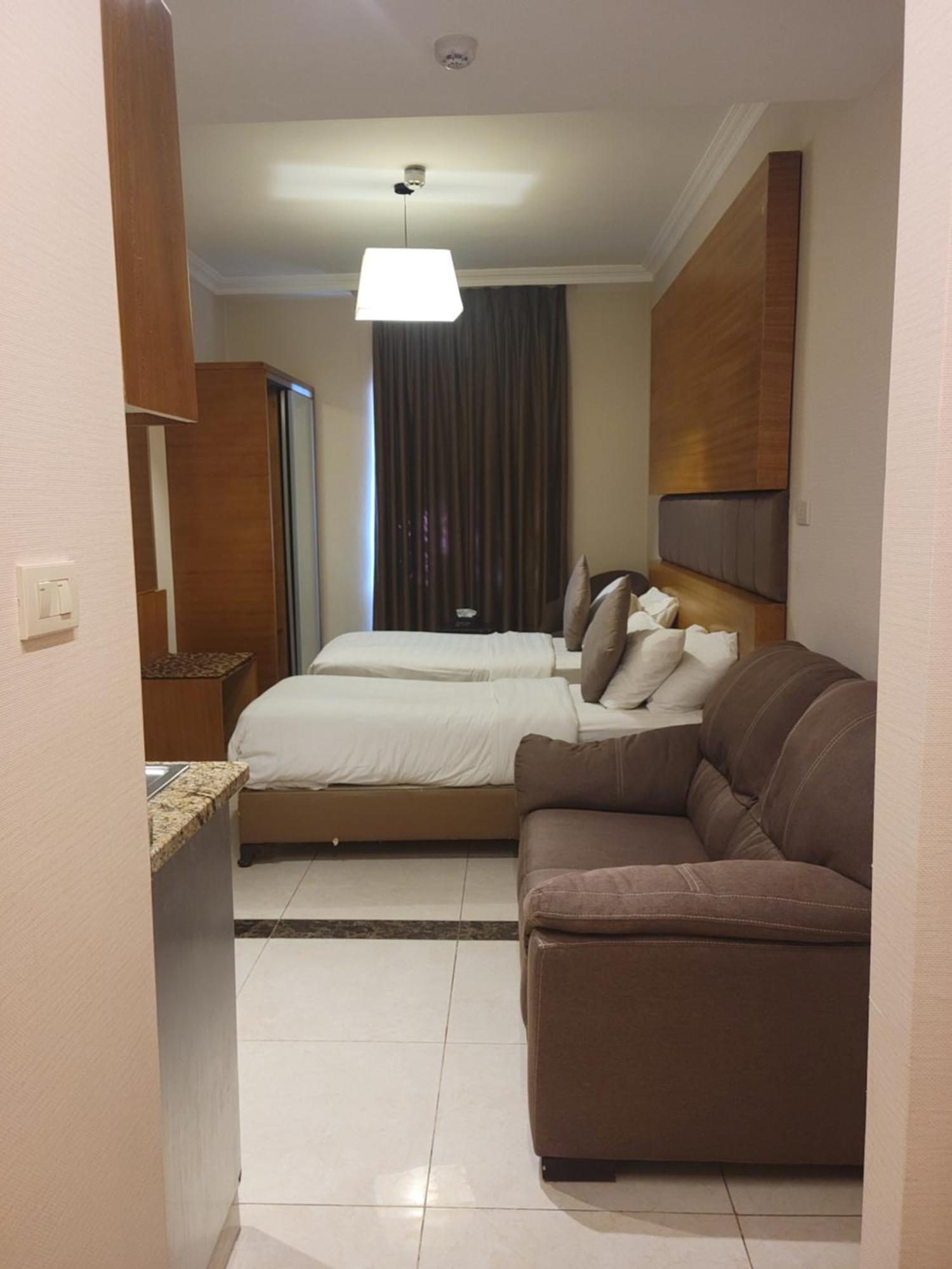 Big Ben Hotel Suites Amman Exteriör bild
